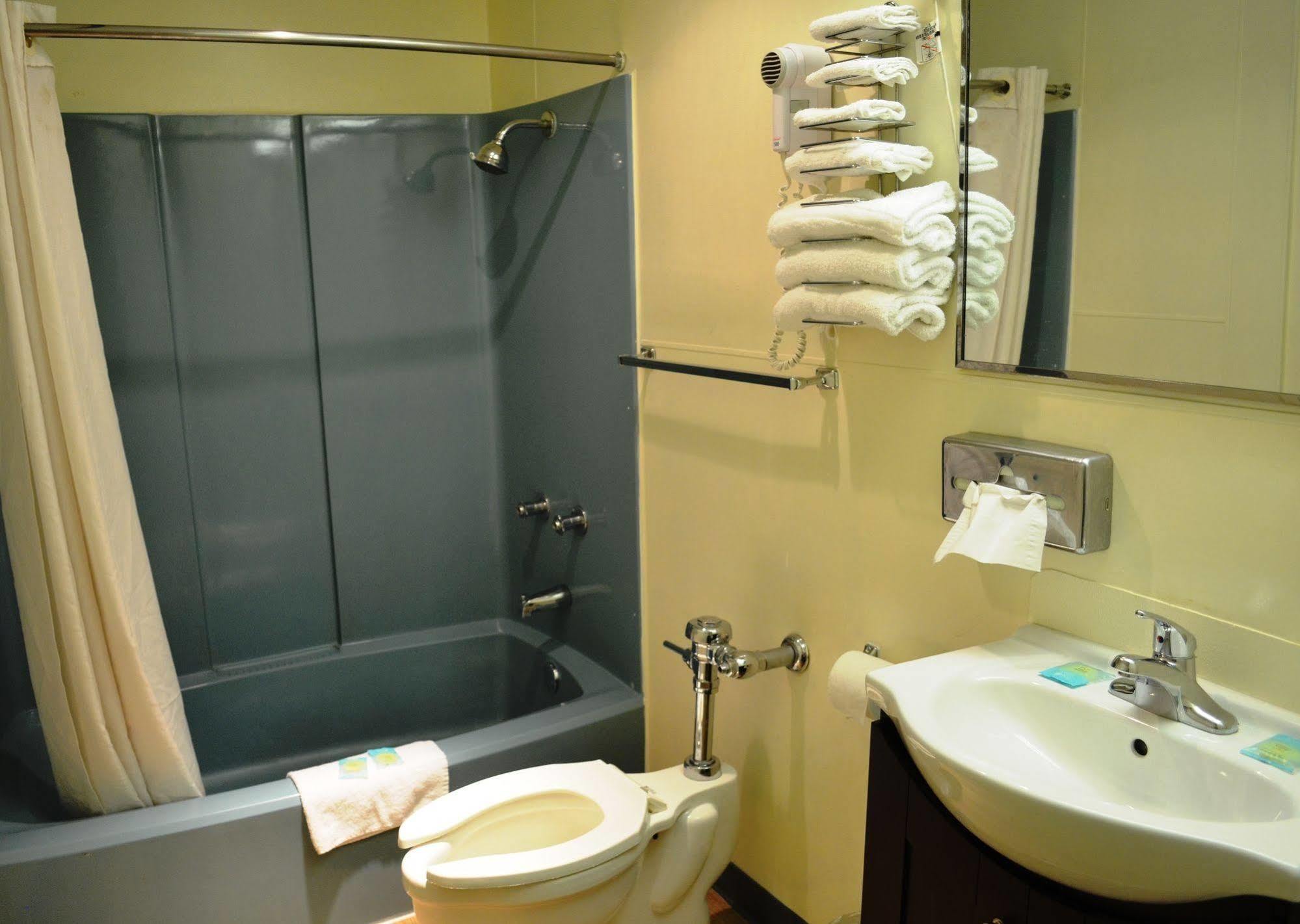 Economy Inn Bluefield エクステリア 写真